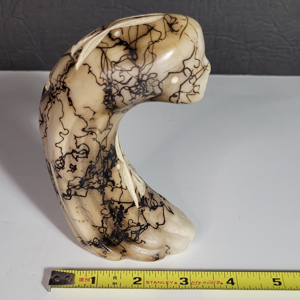 Vintage RARE Native American Horsehair Pottery Woman of the Wind Signed T. Vail - Picture 9 of 10